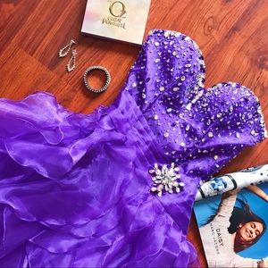 Vintage Y2K Bejeweled Strapless Corset Prom Dress in Purple | Size 4